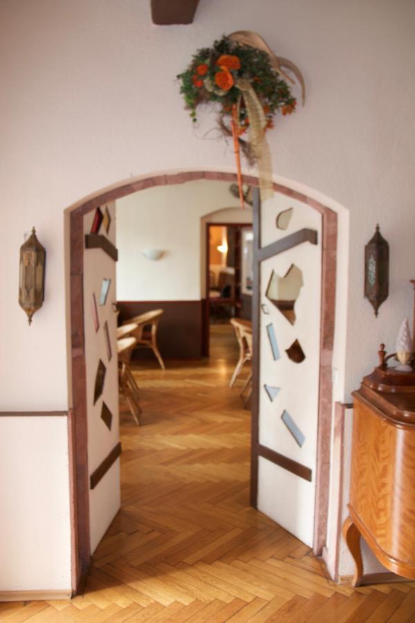 Icc Pfaelzer Hof - Hotel & Seminarhaus シェーナウ エクステリア 写真